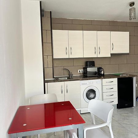 Apartamentos Playa Huelin Malaga Exterior photo