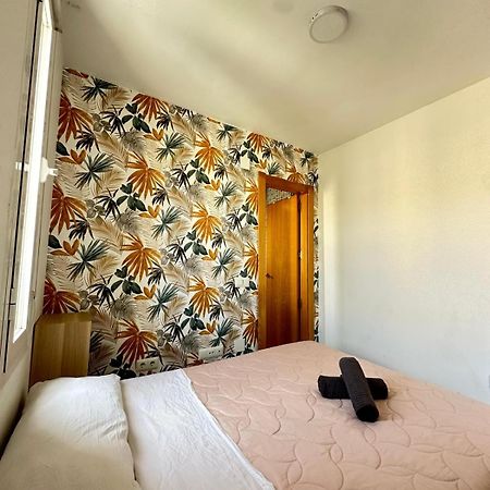 Apartamentos Playa Huelin Malaga Exterior photo